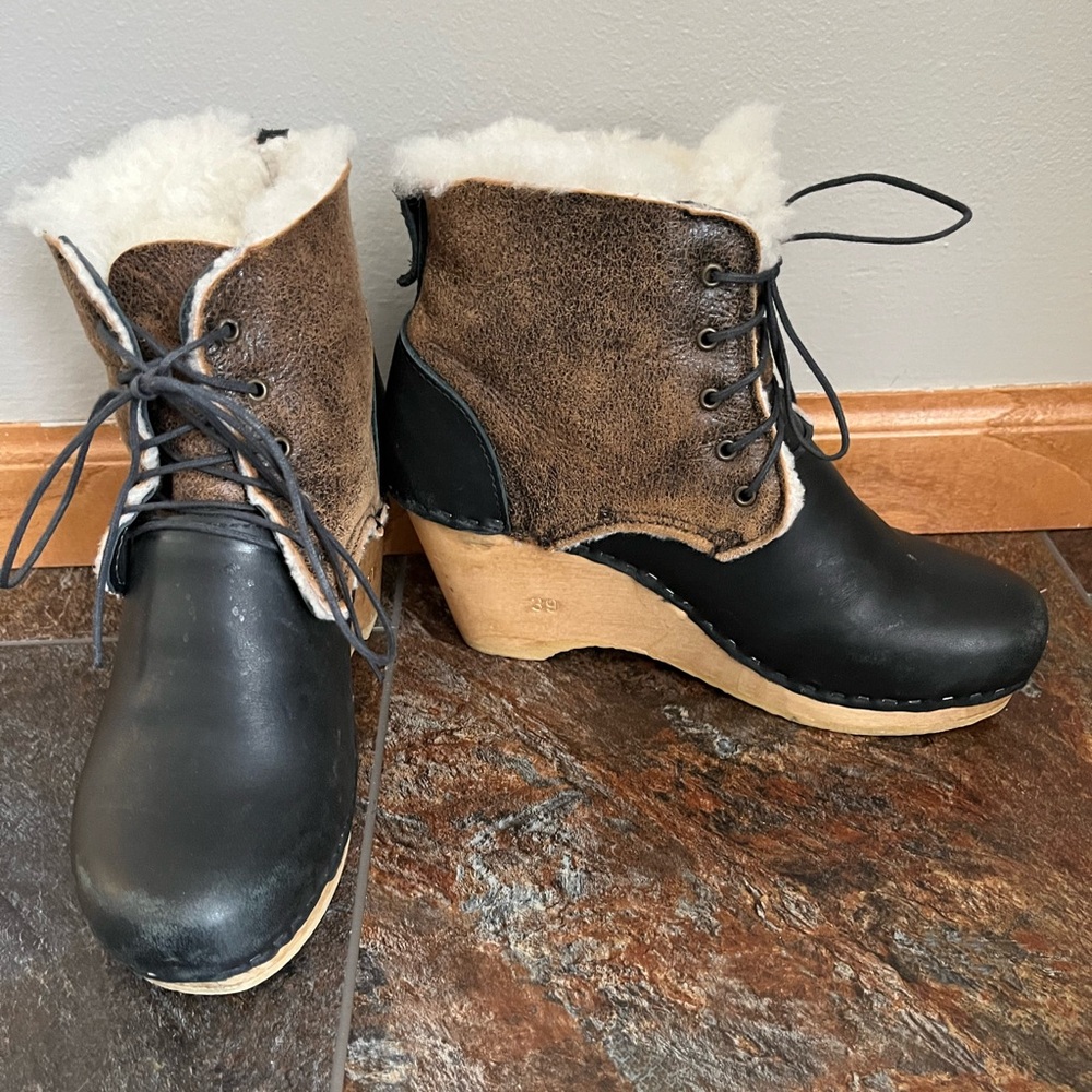 Women’s brown black (No.6?) leather shearling wood heel clog lace up bootie.  39